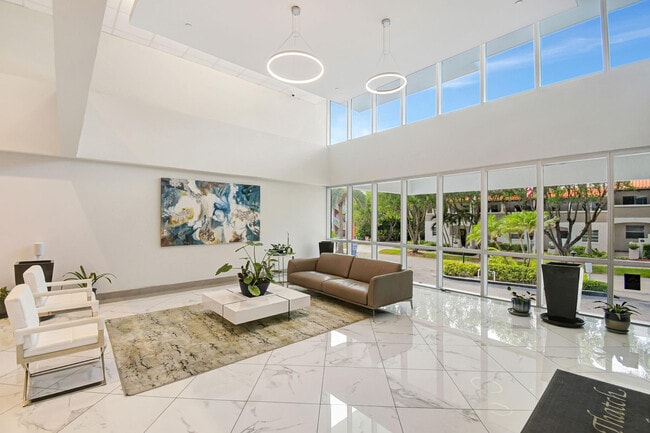 Building Photo - 531 N Ocean Blvd