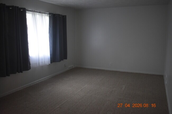 Foto del edificio - 4616 Grand Ave