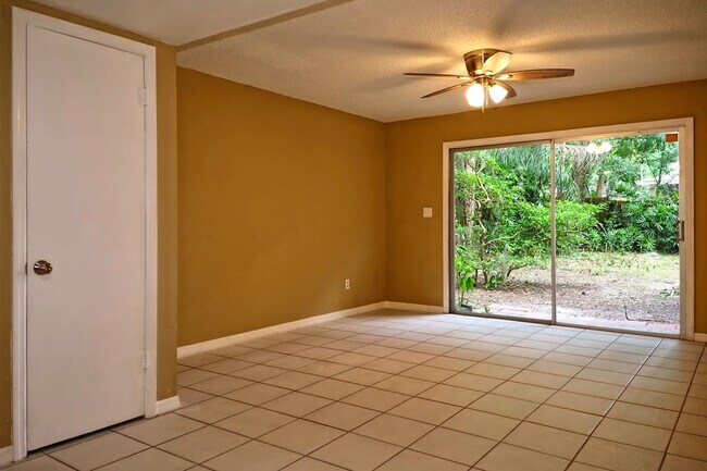 Foto del edificio - Spacious 2/2 Maitland Townhome with large ...