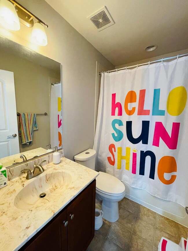 Foto del edificio - STAFFORD - SPARKLING NEWER 4 BEDROOM HOME ...