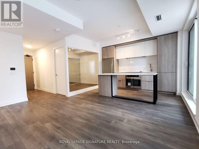 Photo du bâtiment - 35 Tubman Ave