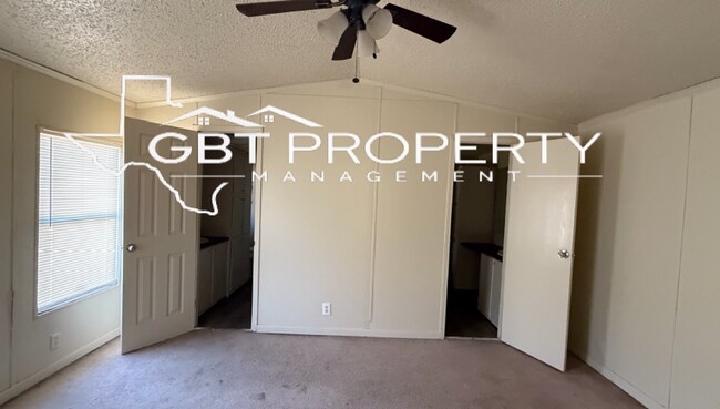 Foto del edificio - 2/1 in Bremond