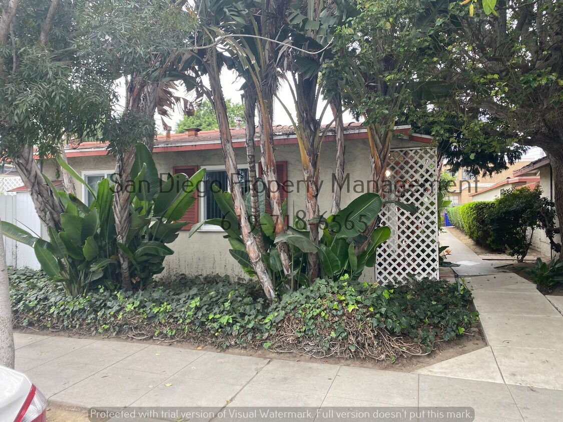 Foto principal - Embrace Coastal Living in this Charming 1-...