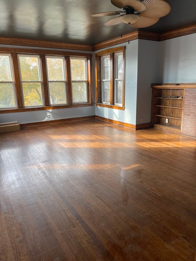 Building Photo - 17 N Parkside Ave