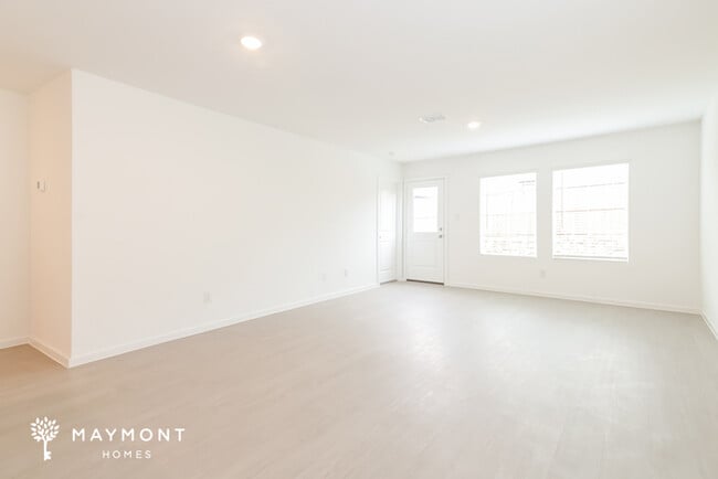 Foto del edificio - 3117 Burmese St