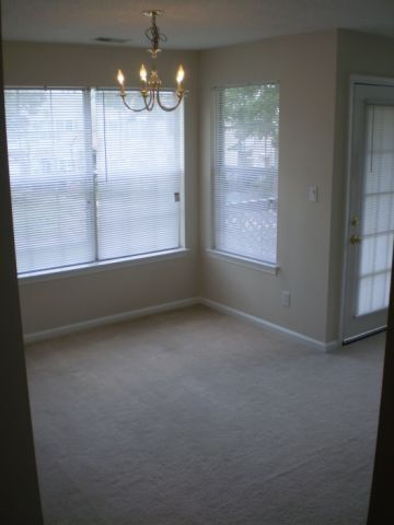 Foto del edificio - 12716 Daybreak Cir