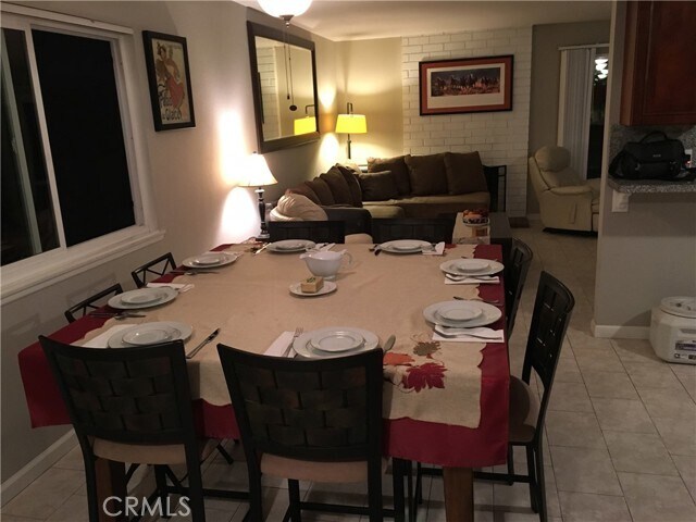Foto del edificio - 16337 Hemlock St