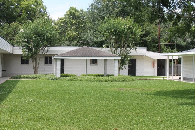 Building Photo - 1418 Lynn Street, Unit 21