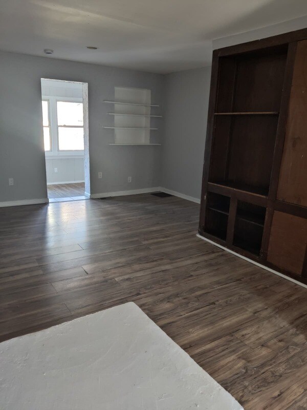 Foto del edificio - 6546 Theodore St