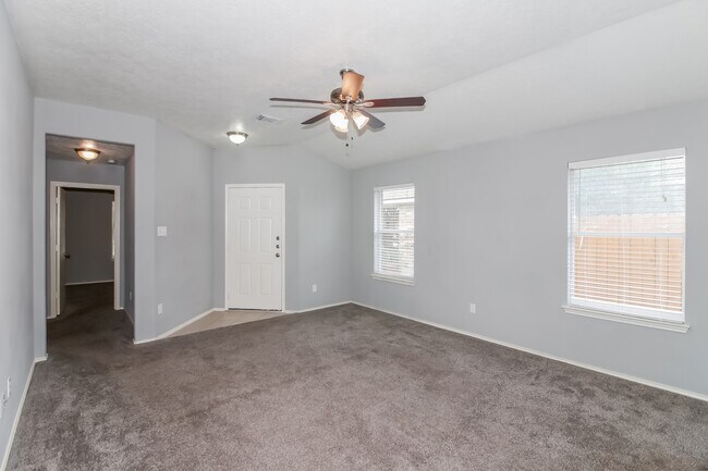 Foto del edificio - 20735 Dewberry Creek Ln