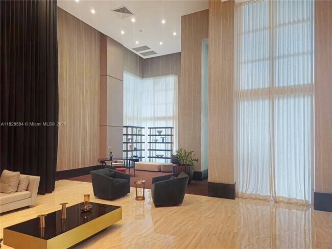 Foto del edificio - 950 Brickell Bay Dr