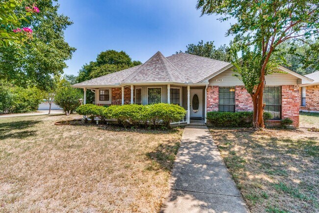 Foto del edificio - One Story, 3 Bedroom, 2.5 Bath Home in Ced...