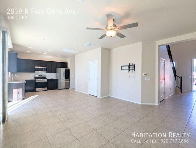 Building Photo - 2839 N Fair Oaks Ave