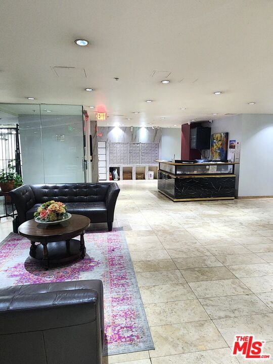 Foto del edificio - 625 S Berendo St