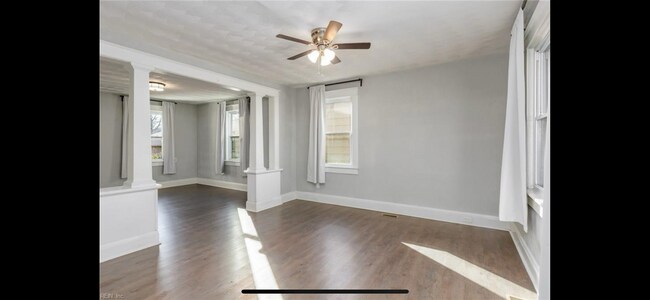 Sala de estar - 3436 Chesapeake Blvd