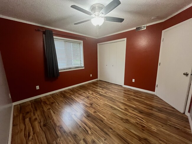 Foto del edificio - 4701 Chadwick Rd