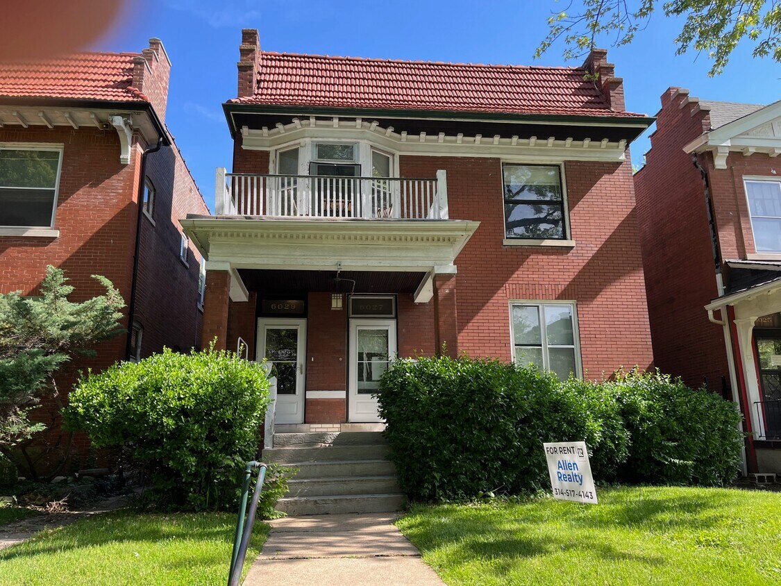 Foto principal - 6029 McPherson Ave