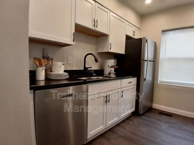 Foto del edificio - 2727 Campbell St