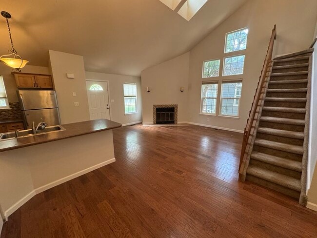 Kitchen - 11125 Alcott St