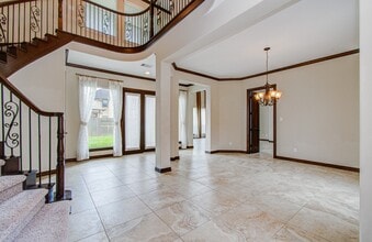 Building Photo - 5711 Avon Landing Ln