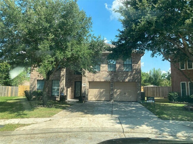 Foto del edificio - 5802 Wickover Ln
