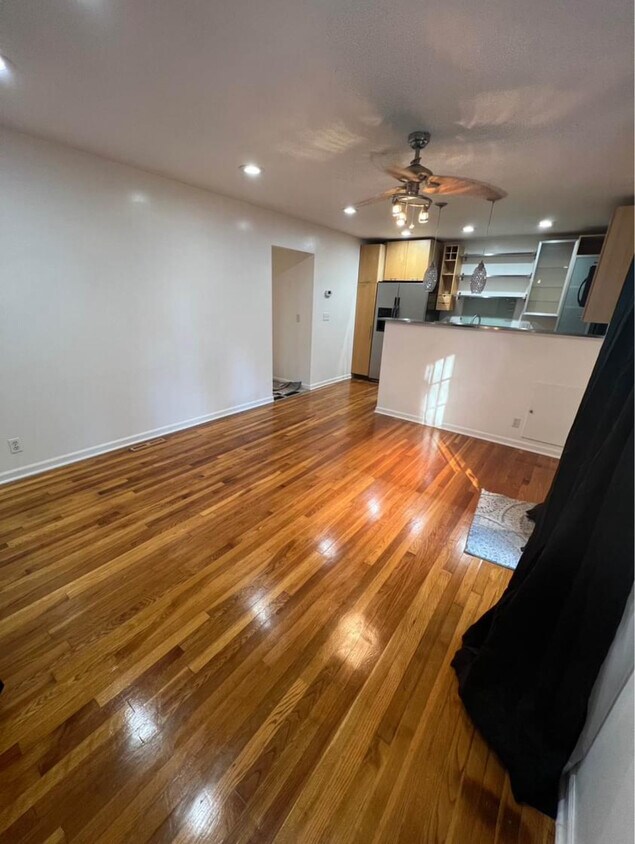 Foto principal - 119 West Swain Street