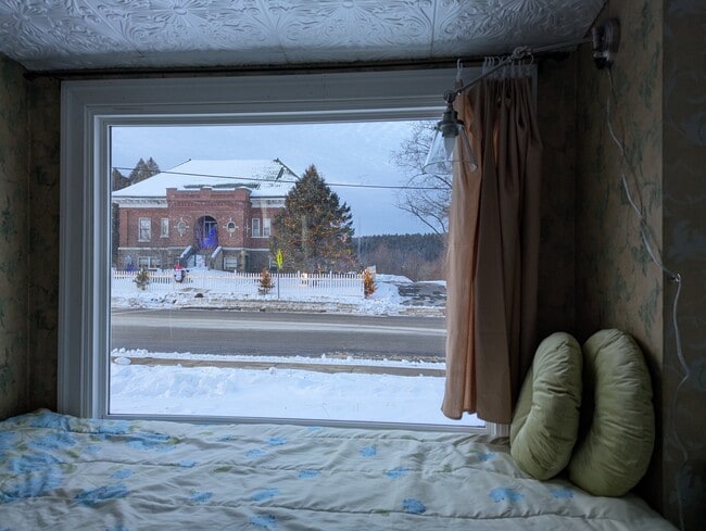 Foto del edificio - 16 Pine St