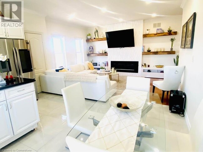 Photo du bâtiment - 302 Grays Rd
