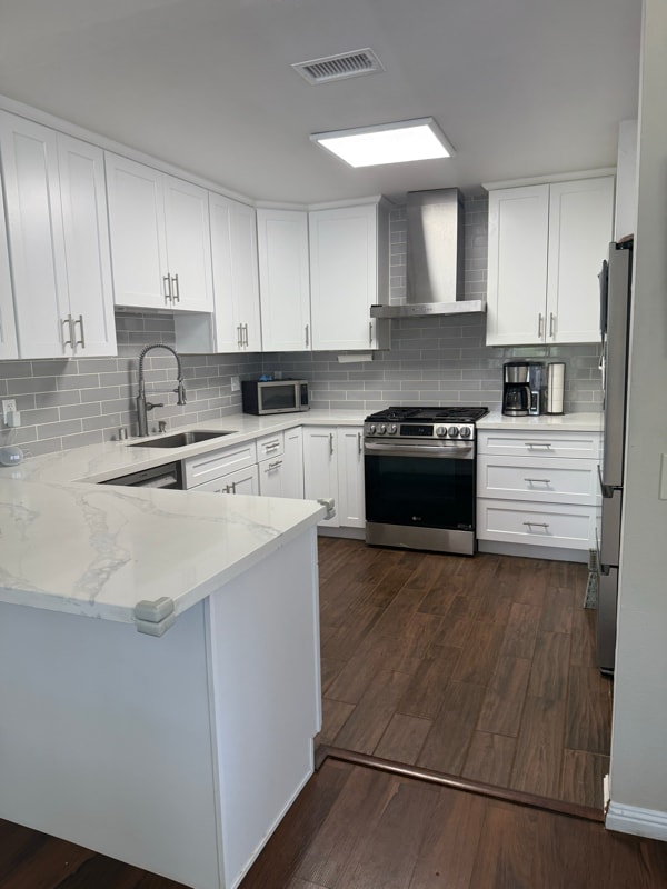 Building Photo - 5263 Creekside Rd