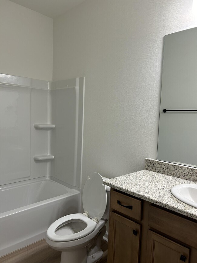 Foto del edificio - 45283 Riverdale Heights Rd
