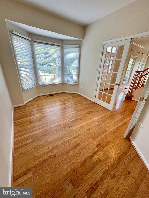Building Photo - 805 Winterberry Dr