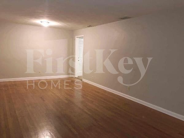 Building Photo - 3741 Culp Dr