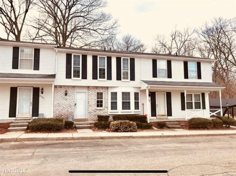 Foto principal - 21594 Hidden Rivers Dr S
