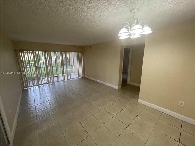 Building Photo - 4235 N University Dr