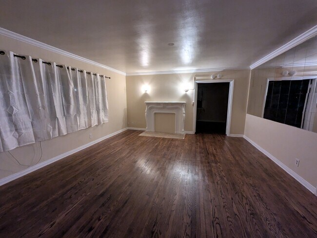 Foto del edificio - 1011 W 65th St