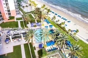 Building Photo - 19333 Collins Ave