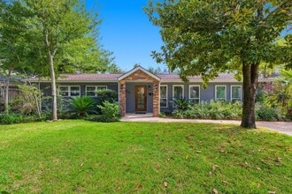 Building Photo - 1320 Woodvine Dr