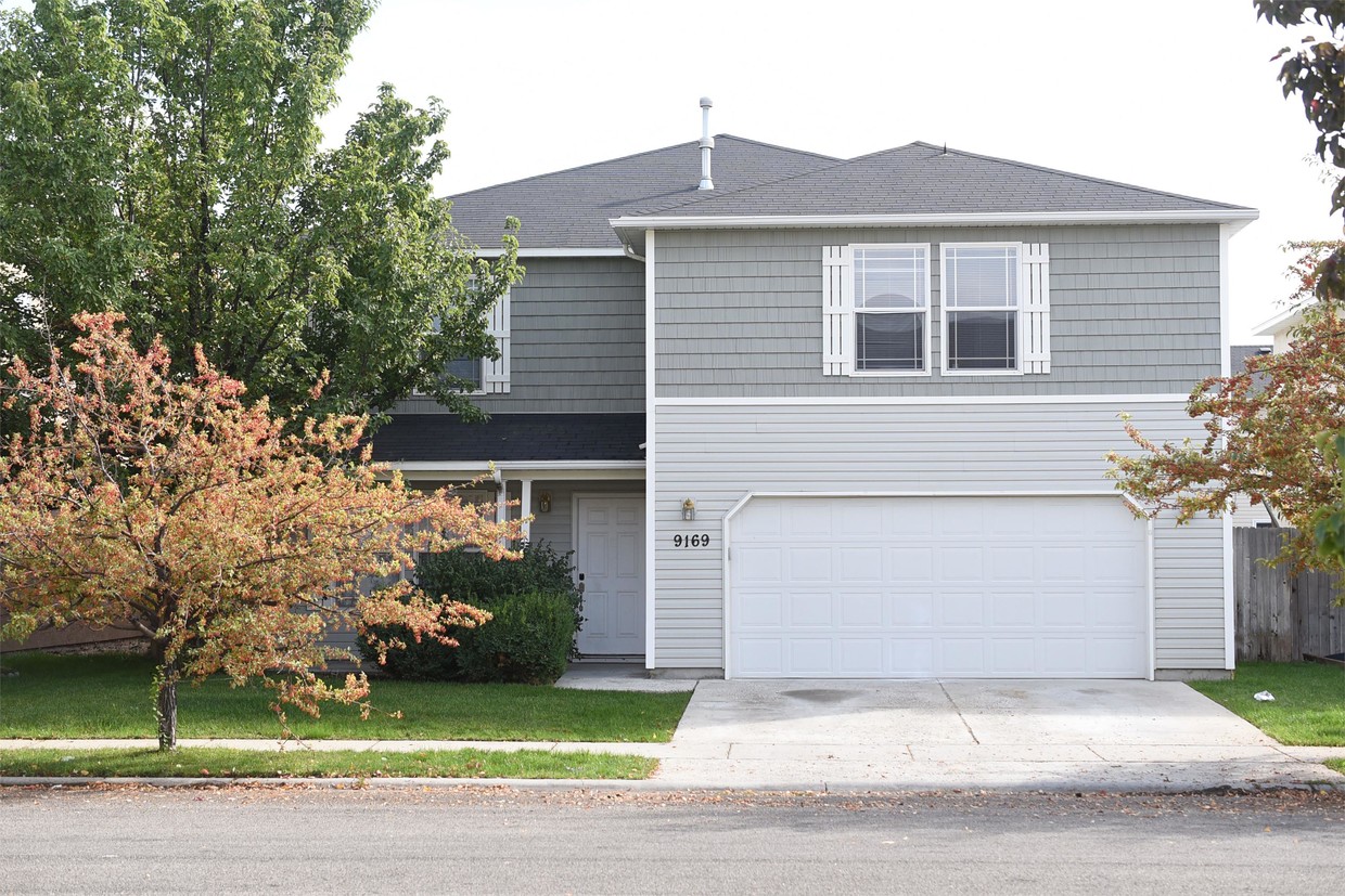 Primary Photo - 9169 W Littlewood Dr