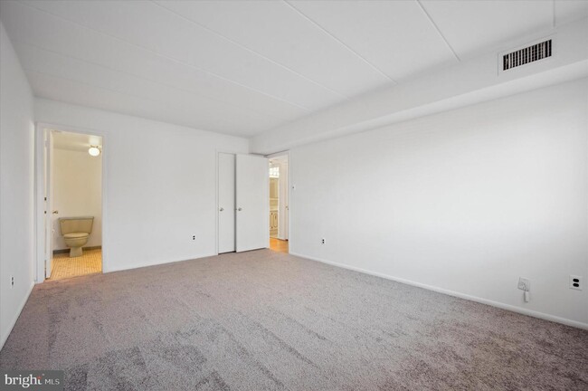 Building Photo - 9906 Bustleton Ave
