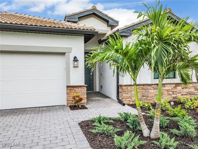 Building Photo - 19097 Hinkley Dr