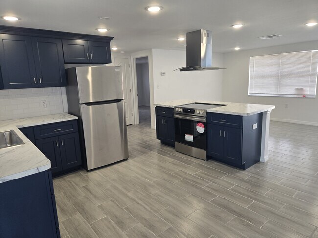 Foto del edificio - 13311 Susan Dr