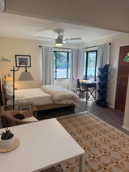 Building Photo - 1418 Alta Vista Rd