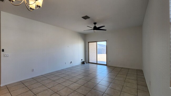 Building Photo - 41932 W Manderas Ln