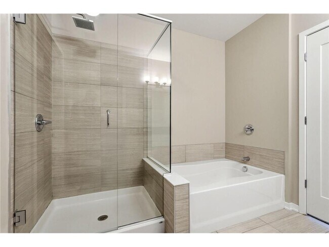 Building Photo - 497 S Marquette Ave