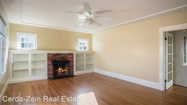 Building Photo - 2 br, 1.5 bath House - 3321 Fernside Drive