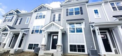 Building Photo - 8768 Clover Ln
