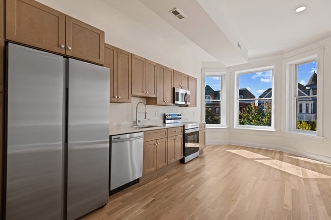 Building Photo - 2245 Eutaw Pl