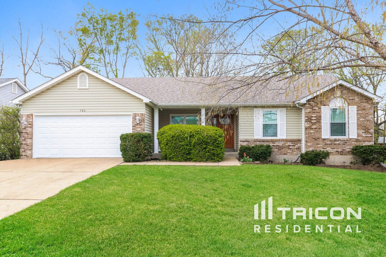 Foto principal - 745 Diamond Pointe Ct
