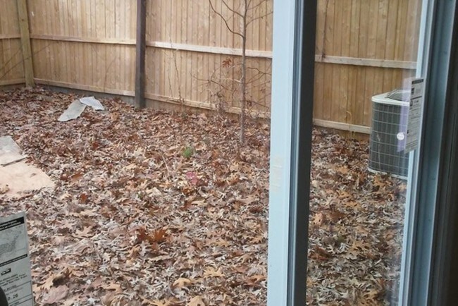 Foto del edificio - 6018 Hoover Dr