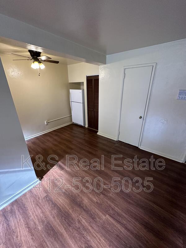 Foto del edificio - 121 Mt Lebanon Blvd